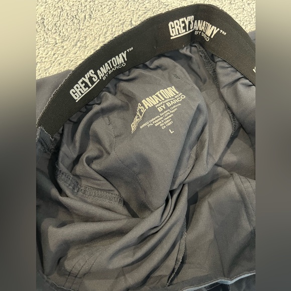Scrub pants: Grey’s Anatomy Large Gray drawstring - Picture 3 of 3